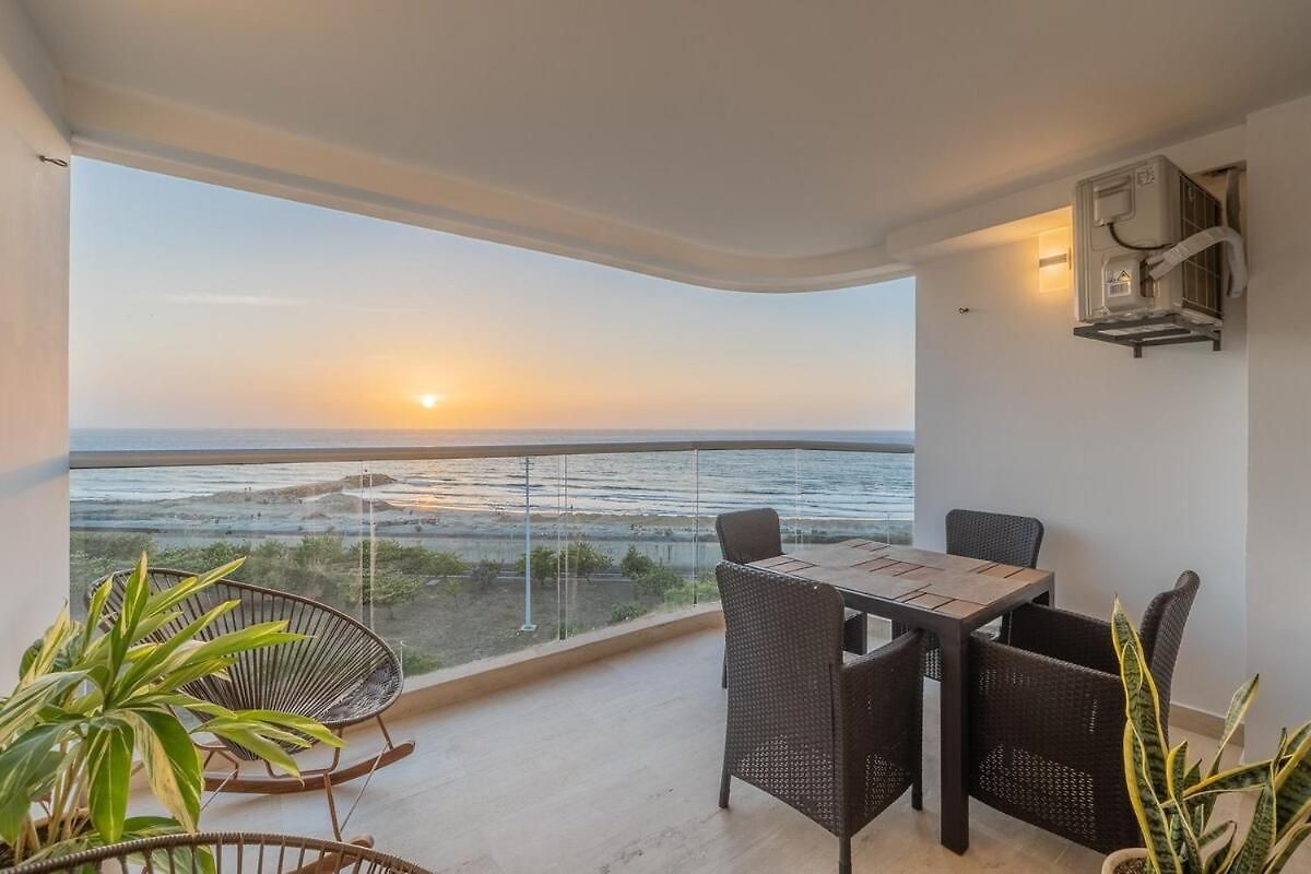 Elegant Sea View Loft Warm Design Airport 5 Min Apartamento Cartagena