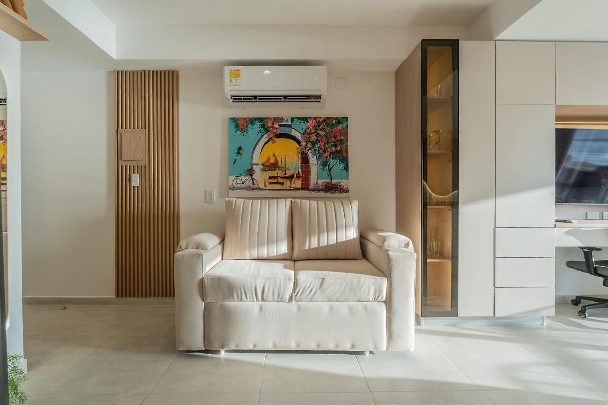 Elegant Sea View Loft Warm Design Airport 5 Min *