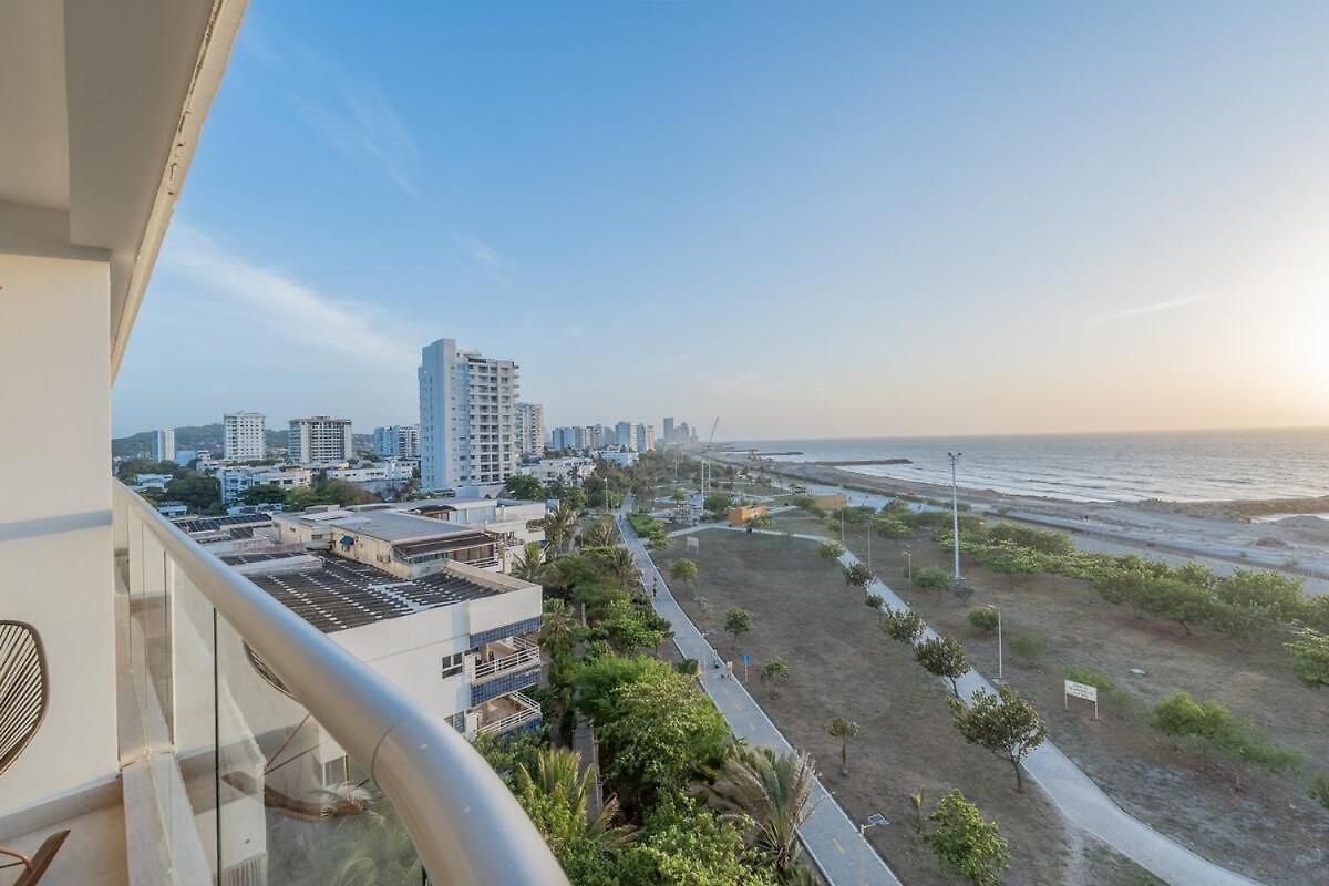 Elegant Sea View Loft Warm Design Airport 5 Min * Cartagena
