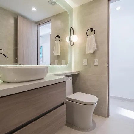 Elegant Sea View Loft Warm Design Airport 5 Min *