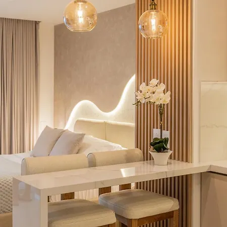 Elegant Sea View Loft Warm Design Airport 5 Min