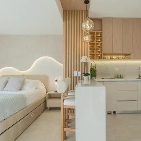 Elegant Sea View Loft Warm Design Airport 5 Min Apartamento