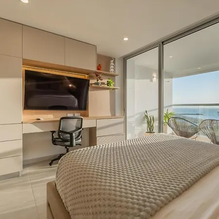 Elegant Sea View Loft Warm Design Airport 5 Min *